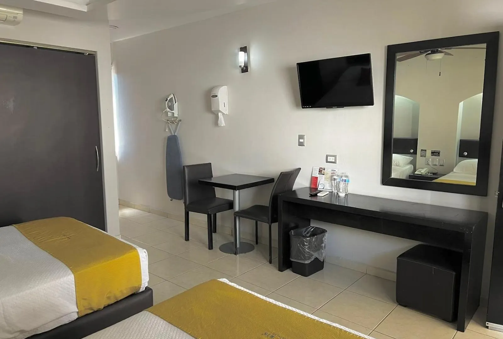 Hotel Maioris Guadalajara Palomar 2*,  Mexico